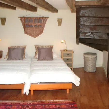 Villa Sleeps 2 Wifi Le Bugue